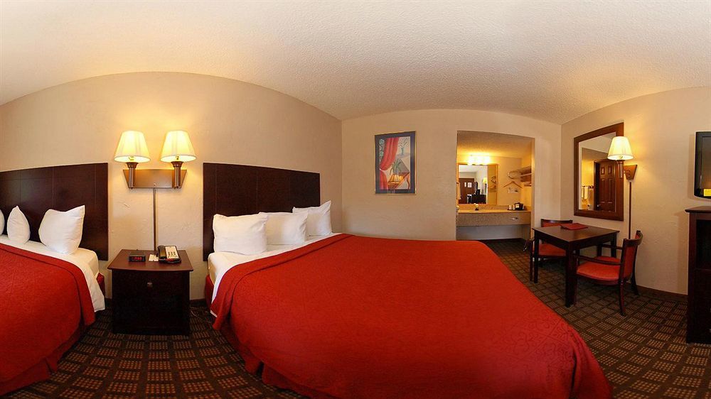 Red Roof Inn & Suites Oklahoma City Southwest Exterior photo
